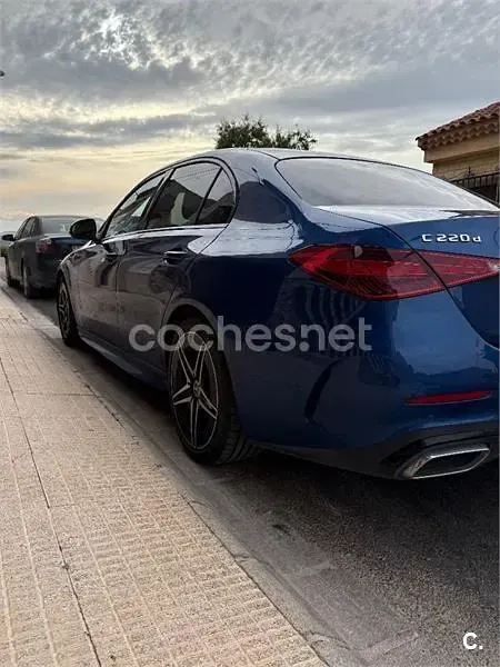 Usado Mercedes C220 200 CV (147 kW) 2022 Azul Berlina