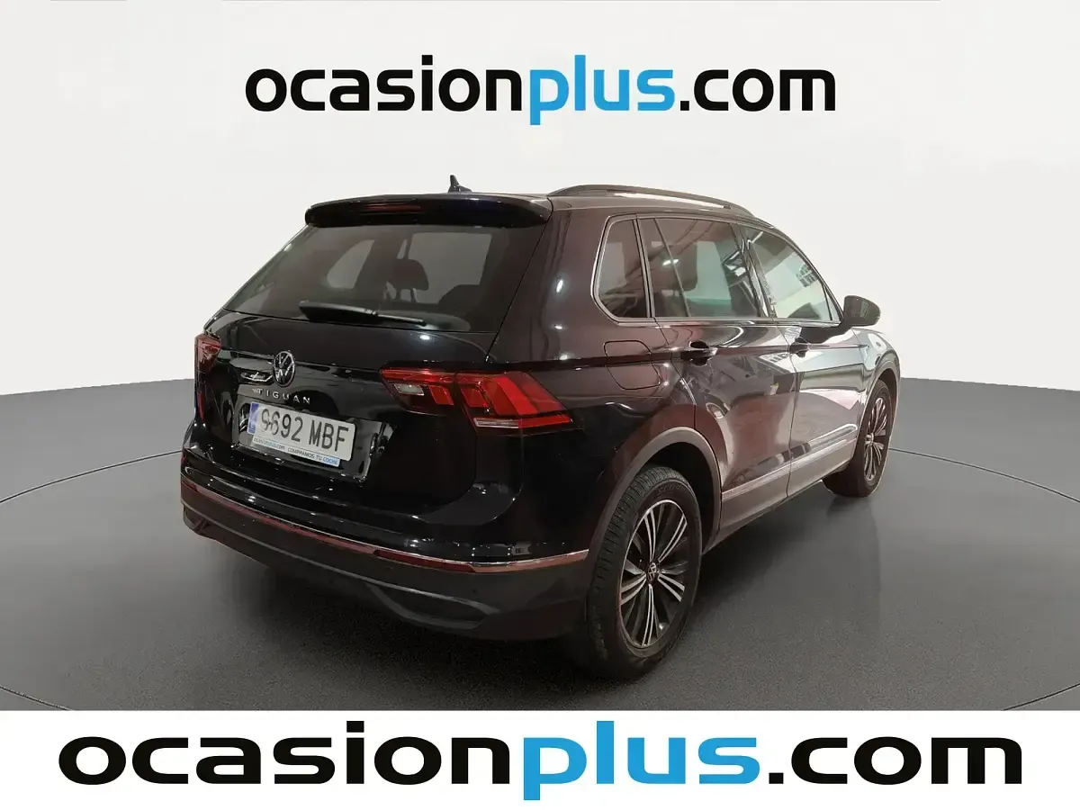 Usado VW Tiguan Life 122 CV (89 kW) 2022 Negro SUV