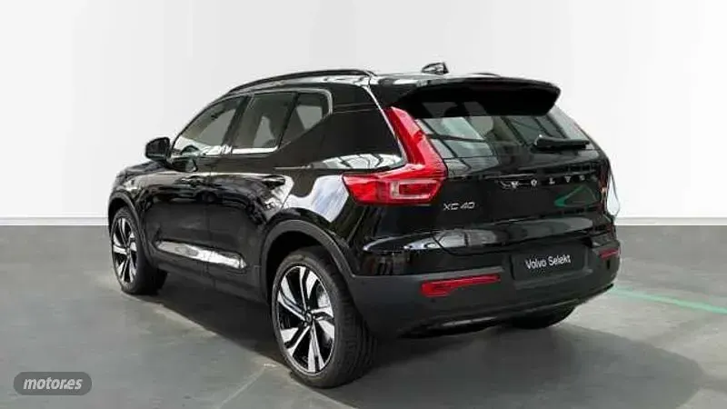 Nuevo Volvo XC40 Ultra 163 CV (119 kW) 2026 Negro SUV
