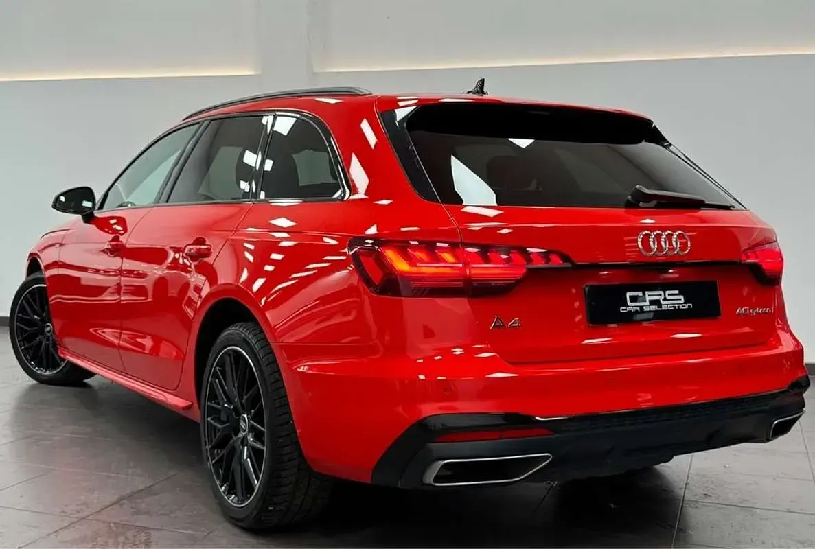 Usado Audi A4 204 CV (150 kW) 2021 Rojo Familiar