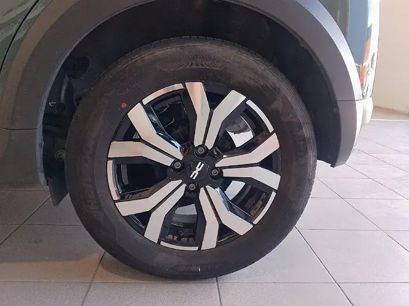 Usado Dacia Sandero Expression 101 CV (74 kW) 2023 Verde Berlina