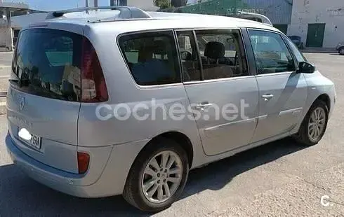 Usado Renault Grand Espace Initiale 175 CV (128 kW) 2006 Gris / plata Monovolumen