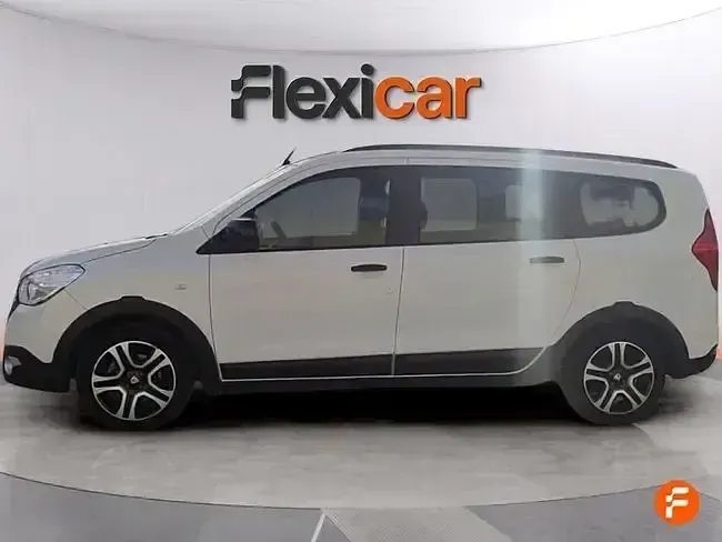Usado Dacia Lodgy Comfort 115 CV (84 kW) 2021 Blanco Monovolumen