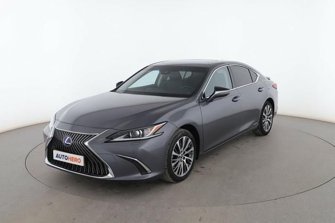 Gris Usado 2021 Lexus ES300H Business Edition Berlina | 37.299 € - Imagen 1/3