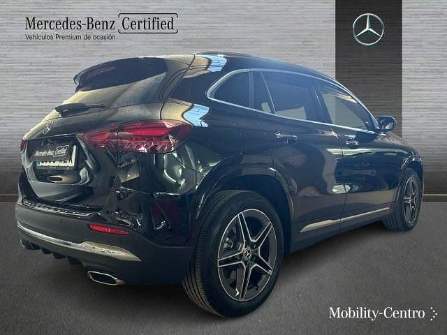Usado Mercedes GLA250 218 CV (160 kW) 2025 Negro noche SUV