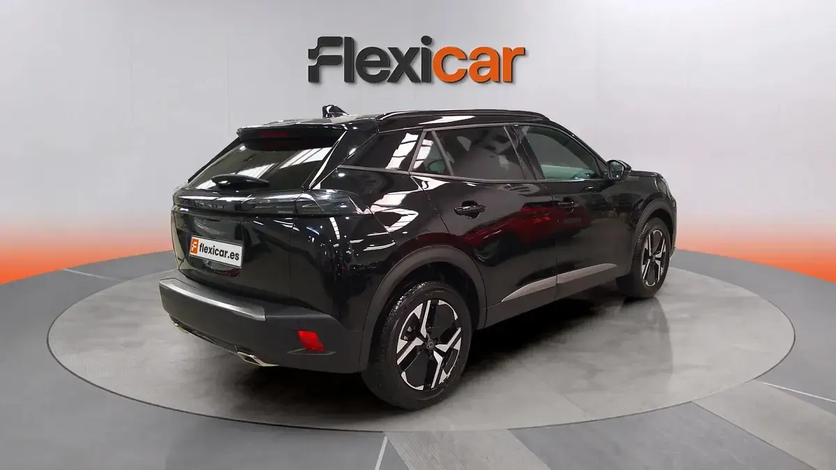 Usado Peugeot 2008 Allure 131 CV (96 kW) 2024 Negro SUV