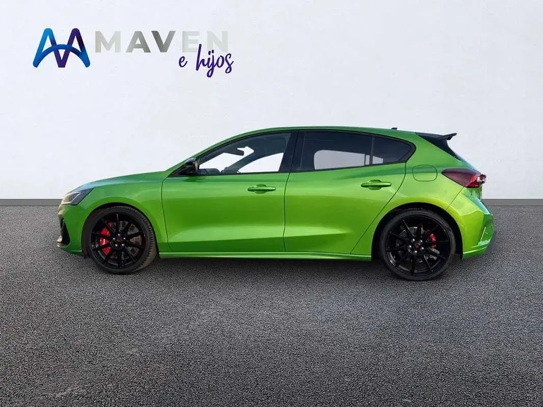 Usado Ford Focus ST-Line X 116 CV (85 kW) 2023 Verde Utilitario