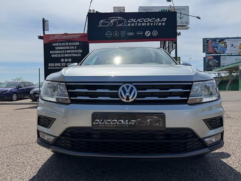 Usado VW Tiguan Allspace Advance 150 CV (110 kW) 2021 Gris / plata SUV