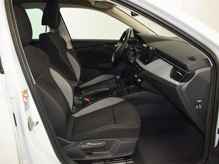 Usado Skoda Kamiq Selection 115 CV (84 kW) 2024 Blanco SUV