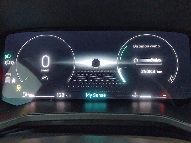 Usado Renault Clio V Techno 101 CV (74 kW) 2025 Gris Berlina