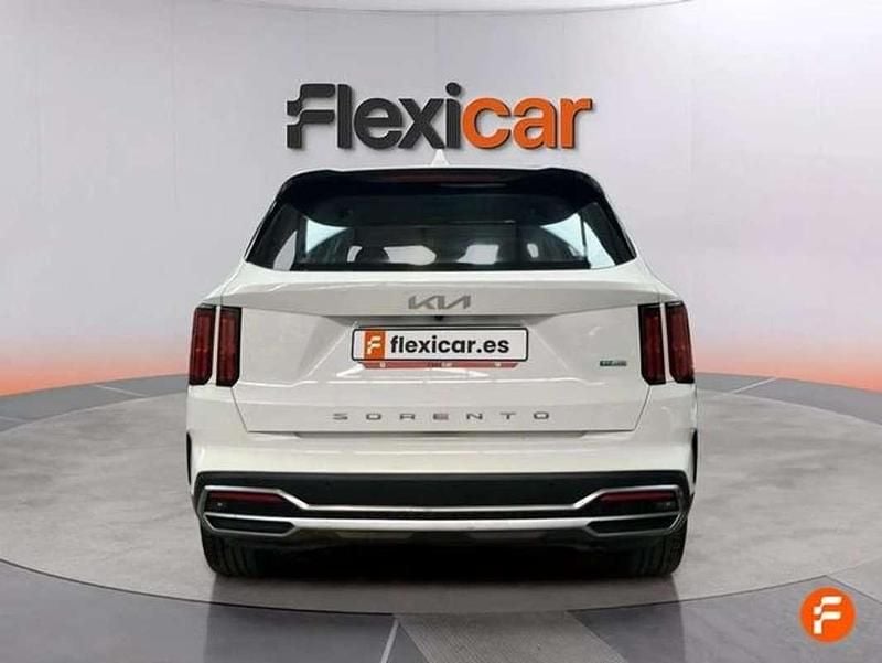 Usado Kia Sorento 232 CV (170 kW) 2022 Blanco SUV