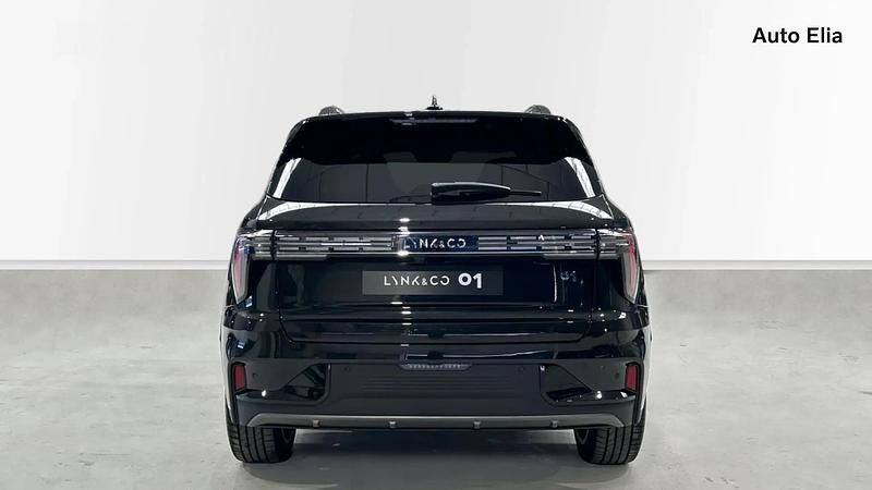 Usado Lynk & Co 01 280 CV (205 kW) 2025 Negro SUV