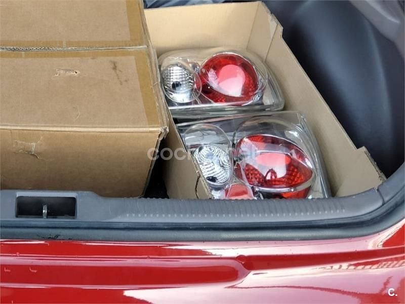 Usado Toyota Celica 143 CV (105 kW) 2000 Rojo Coupe