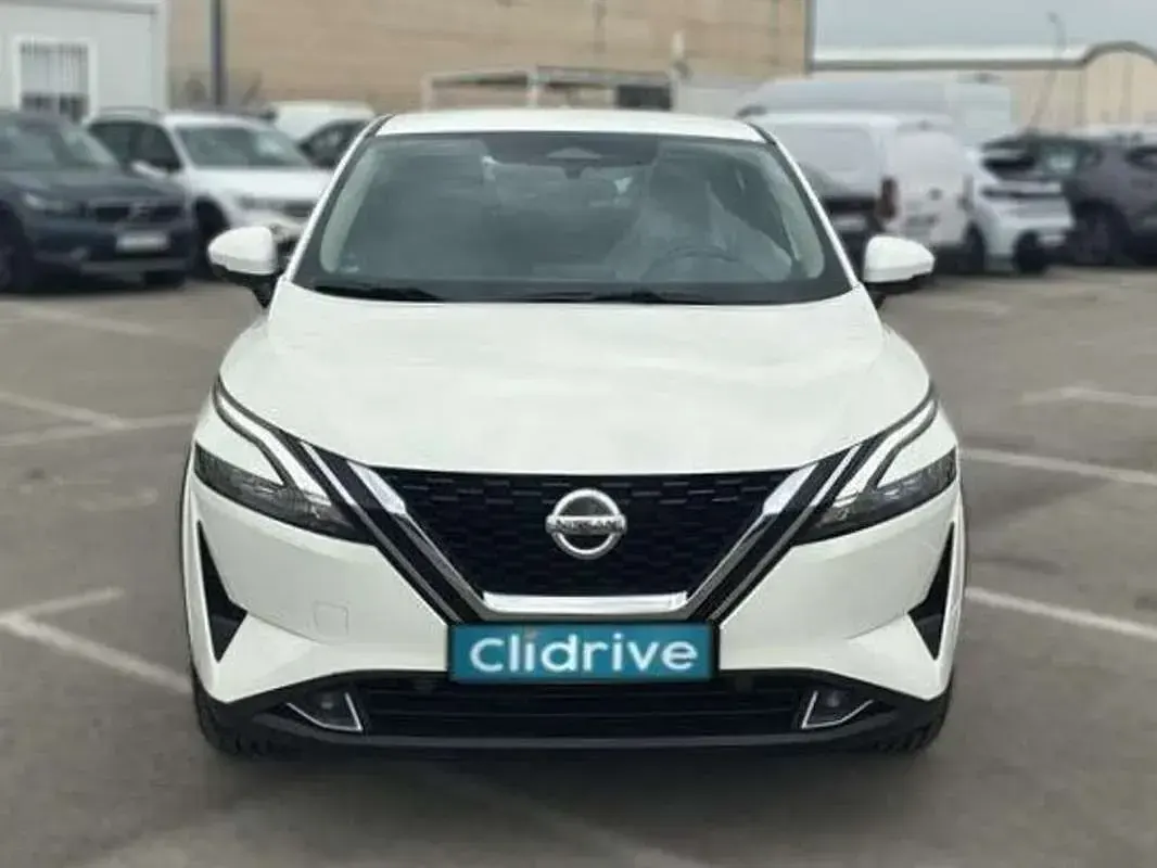 Usado Nissan Qashqai Acenta 140 CV (102 kW) 2022 Blanco SUV