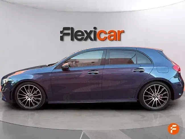 Usado Mercedes A180 136 CV (100 kW) 2021 Azul