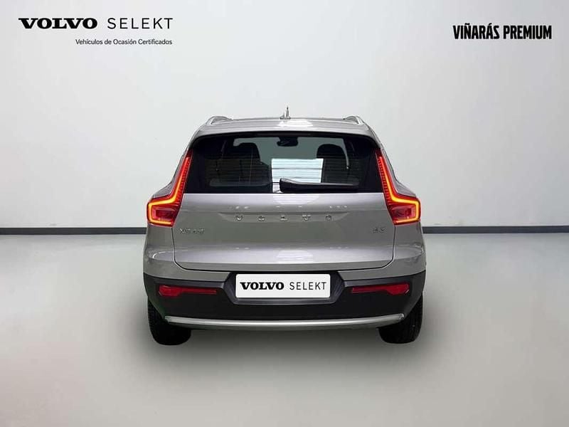 Usado Volvo XC40 Core 129 CV (94 kW) 2025 Gris SUV