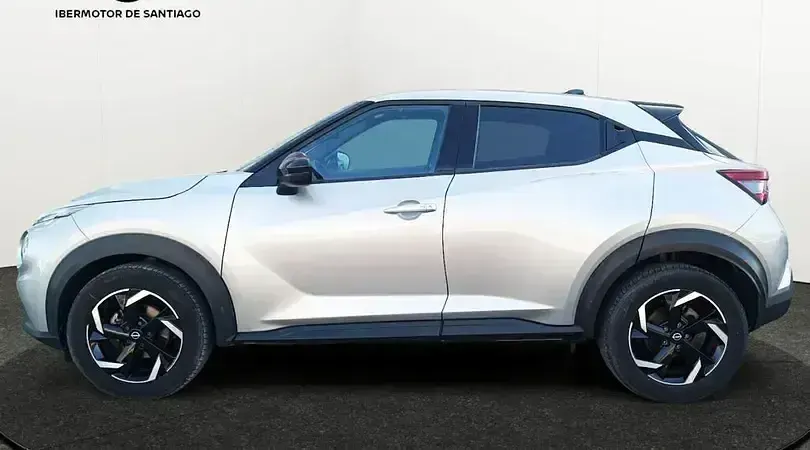 Usado Nissan Juke N-Connecta 114 HP (83 kW) 2024 Prateado SUV
