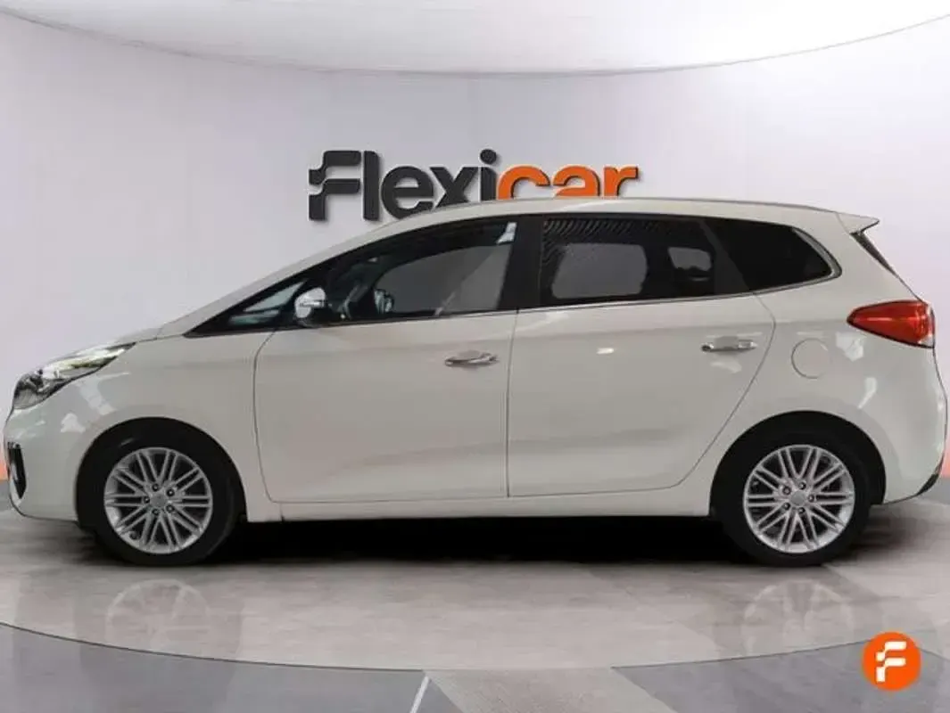 Usado Kia Carens 136 CV (100 kW) 2018 Blanco Monovolumen