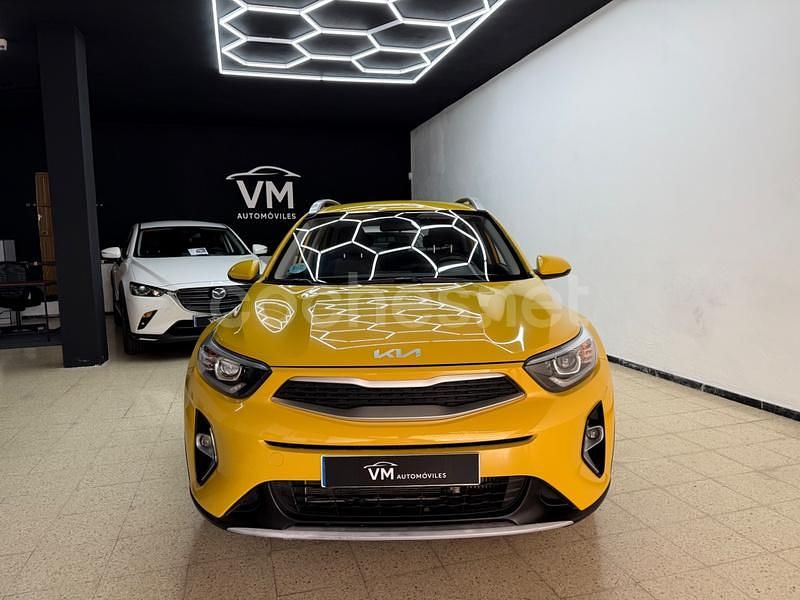 Usado Kia Stonic 100 CV (73 kW) 2022 Azul SUV