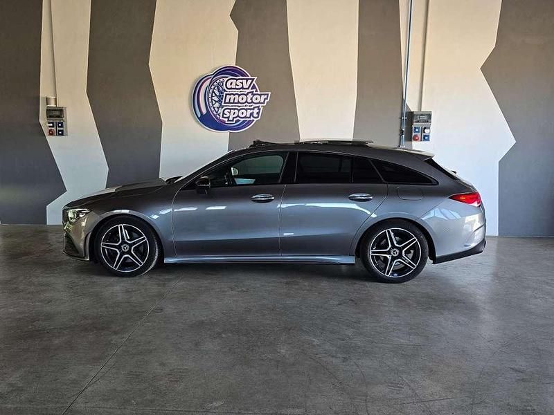 Usado Mercedes CLA200 Shooting Brake 163 CV (119 kW) 2020 Gris / plata Familiar