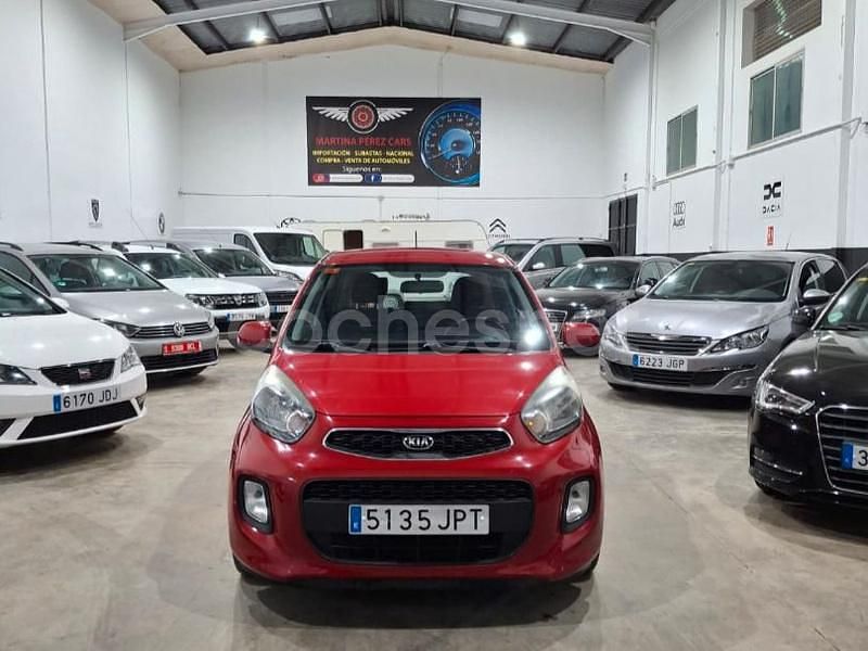 Rojo Usado 2016 Kia Picanto Utilitario | 7499 € (Precio justo) - Imagen 1/4
