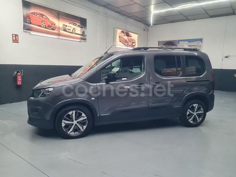 Usado Peugeot Rifter GT-line 130 CV (95 kW) 2020 Gris / plata Monovolumen