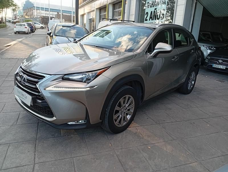 Usado Lexus NX300h 197 CV (144 kW) 2016 Plata SUV