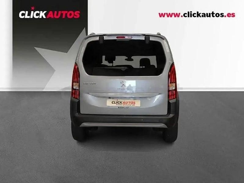 Usado Peugeot Rifter Allure 100 CV (73 kW) 2021 Gris / plata Monovolumen