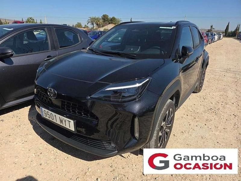 Usado Toyota Yaris Cross Active 116 CV (85 kW) 2025 Negro SUV