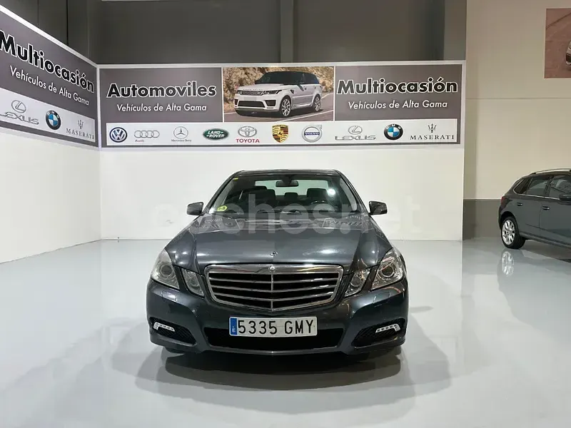 Usado Mercedes E220 Avantgarde 170 CV (125 kW) 2010 Gris / plata Berlina
