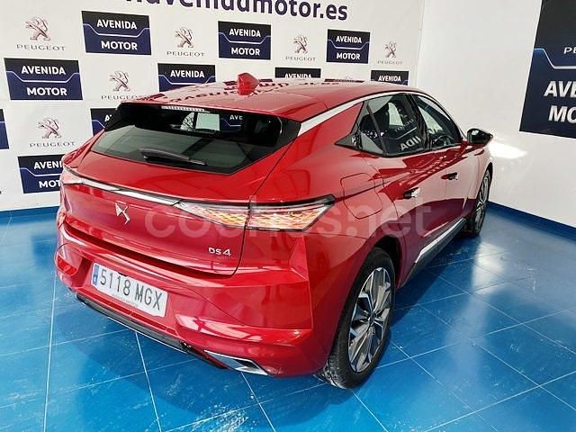 Usado DS Automobiles DS4 Trocadero 130 CV (95 kW) 2023 Rojo Berlina