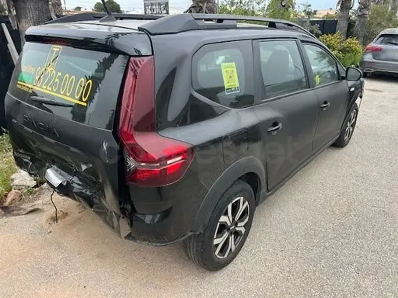 Usado Dacia Jogger Expression 140 CV (102 kW) 2023 Negro Monovolumen