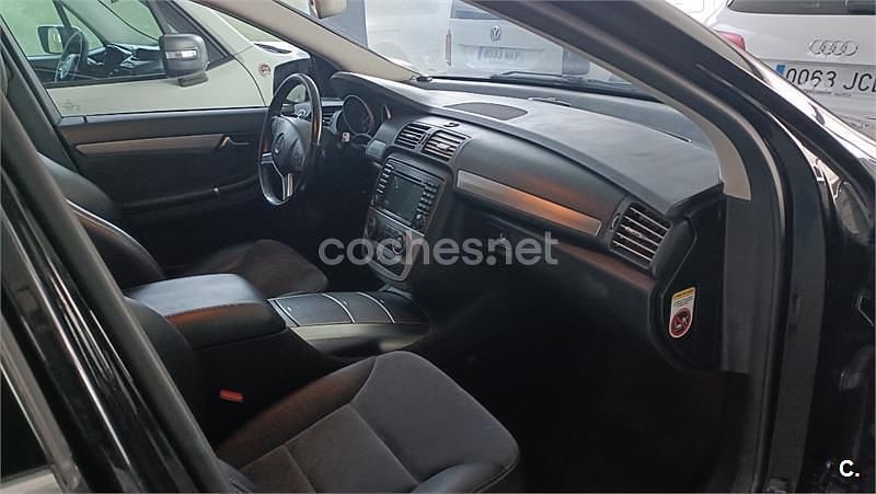 Usado Mercedes R350 265 CV (194 kW) 2011 Negro Monovolumen