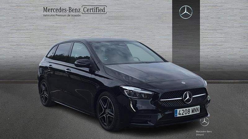 Usado Mercedes B200 150 CV (110 kW) 2024 Negro Monovolumen