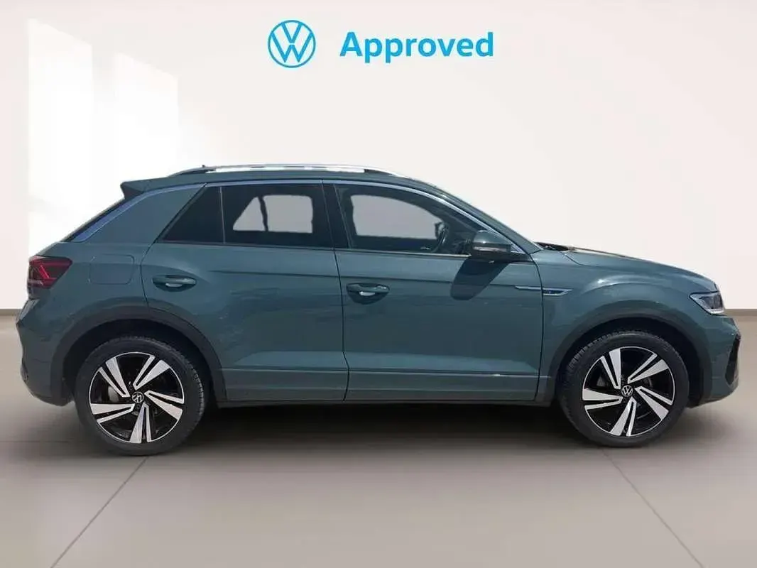 Usado VW T-Roc R-line 150 CV (110 kW) 2024 Azul SUV