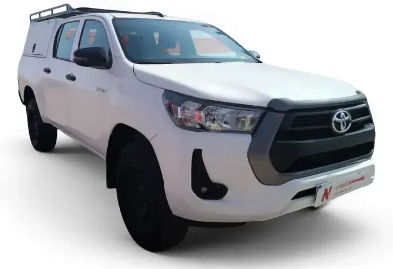 Usado Toyota HiLux 150 CV (110 kW) 2023 Blanco Pickup/Camioneta