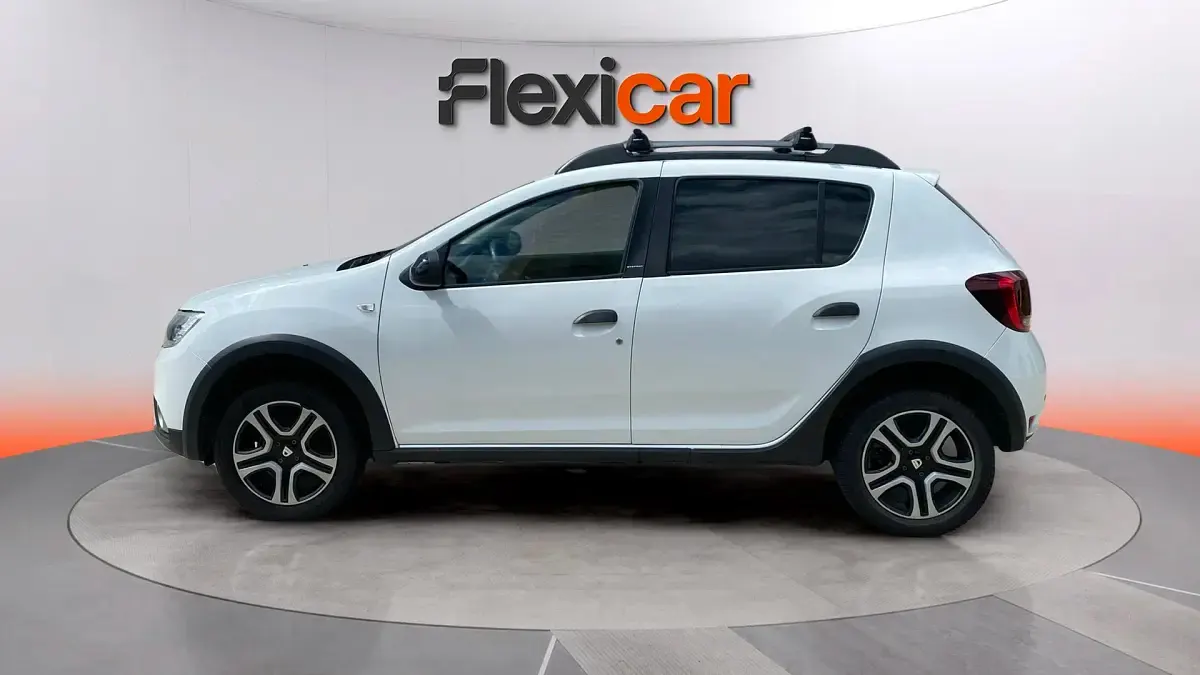 Usado Dacia Sandero 90 CV (66 kW) 2018 Blanco Berlina