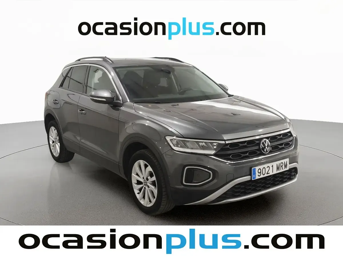 Usado VW T-Roc Life 110 CV (80 kW) 2024 Gris SUV