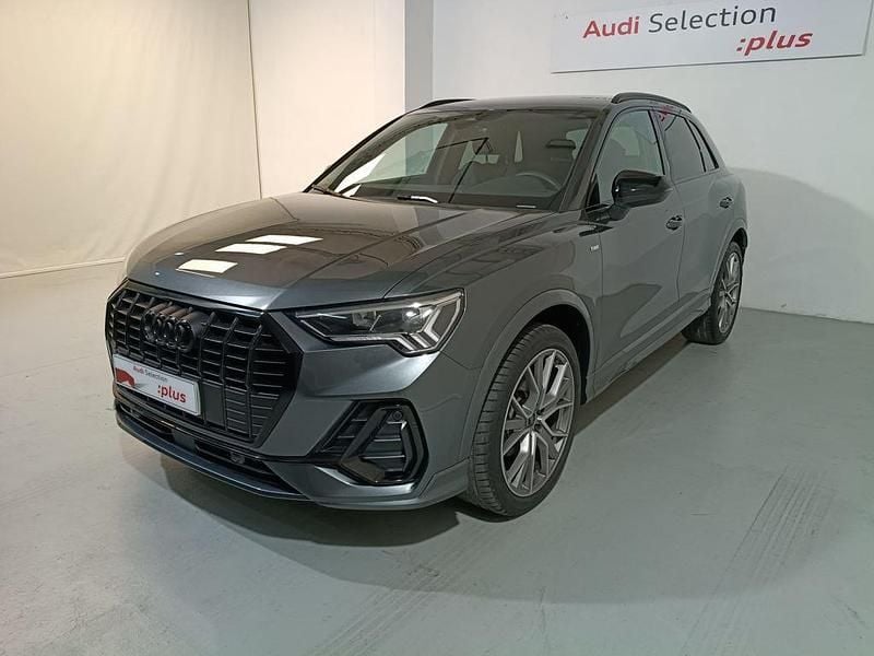 Usado Audi Q3 Ambiente 150 CV (110 kW) 2025 Gris SUV