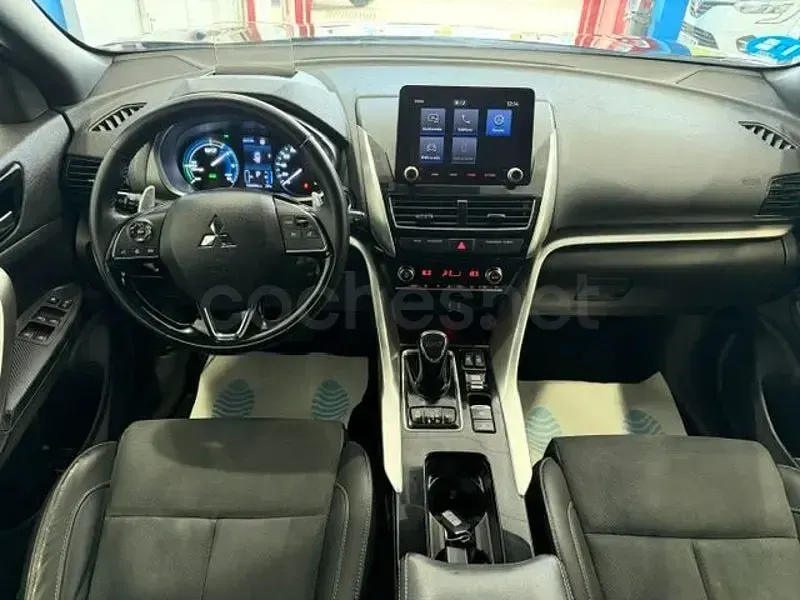Usado Mitsubishi Eclipse Cross 188 CV (138 kW) 2022 Negro SUV