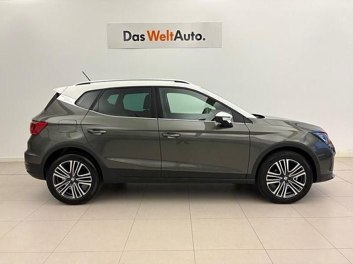Usado Seat Arona Xperience 115 CV (84 kW) 2025 Gris SUV