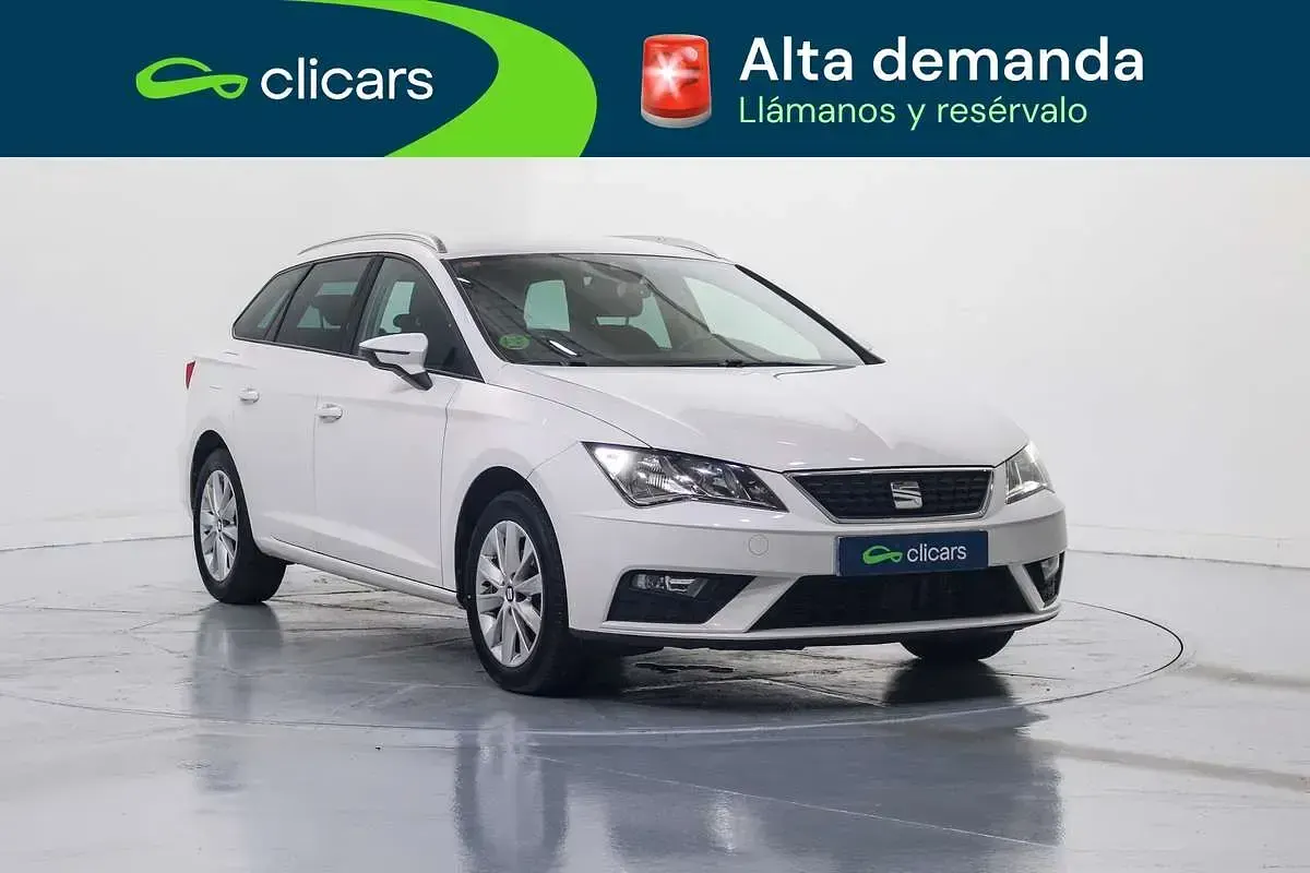 Usado Seat Leon ST Style 116 CV (85 kW) 2019 Blanco Familiar