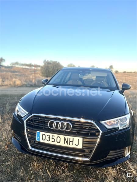 Usado Audi A3 150 CV (110 kW) 2019 Negro Berlina