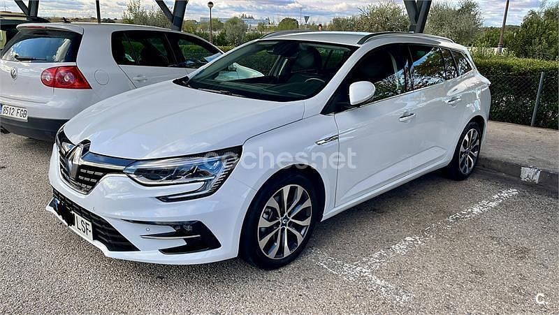 Usado Renault Mégane IV Zen 160 CV (117 kW) 2021 Blanco Familiar