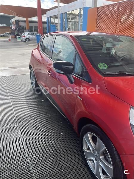Usado Renault Clio IV LIMITED 90 CV (66 kW) 2016 Rojo Berlina
