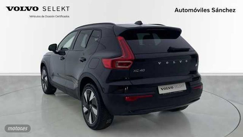 Usado Volvo XC40 Core 175 kW (238 CV) 2023 Negro SUV
