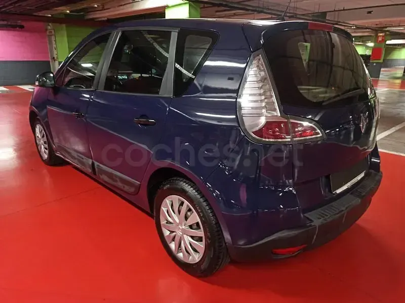 Usado Renault Scénic III Authentique 115 CV (84 kW) 2014 Azul Monovolumen