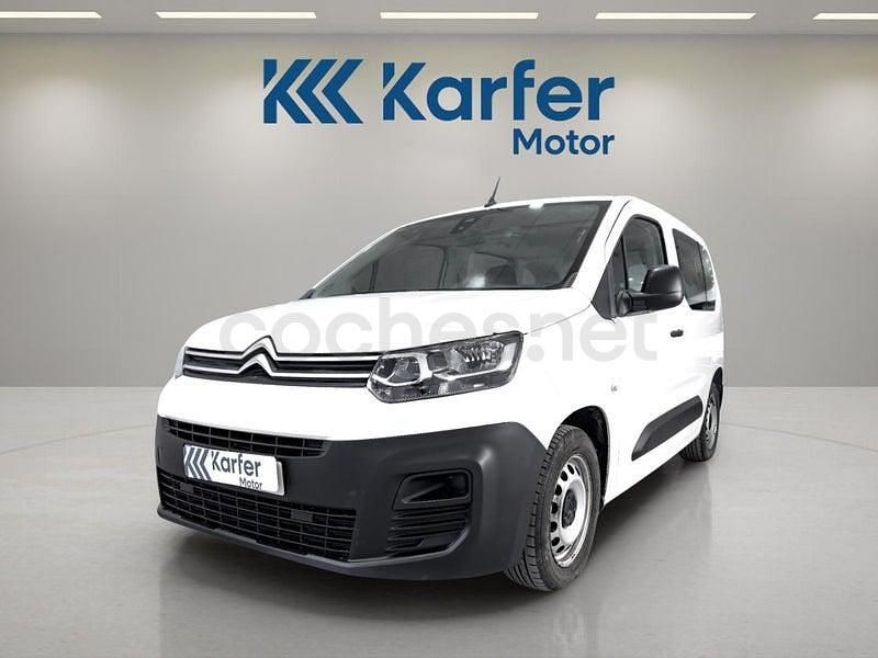 Usado Citroën Berlingo Live 102 CV (75 kW) 2021 Blanco Monovolumen