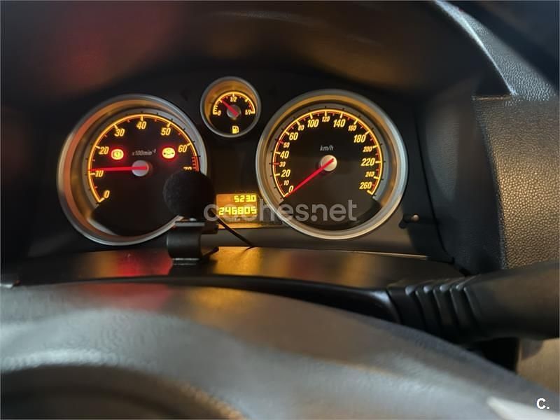 Usado Opel Astra GTC Enjoy 105 CV (77 kW) 2006 Negro Berlina