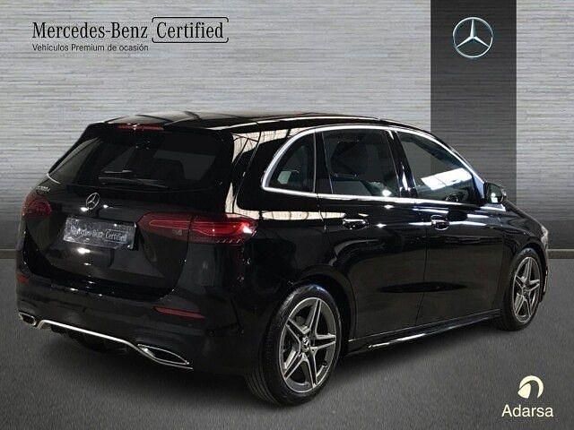 Usado Mercedes B200 150 CV (110 kW) 2024 Negro noche Monovolumen